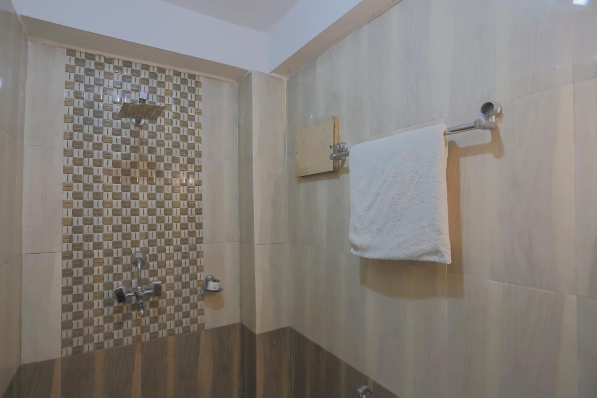 Oyo 789 Hotel Shivam Plaza Katmandu Kültér fotó